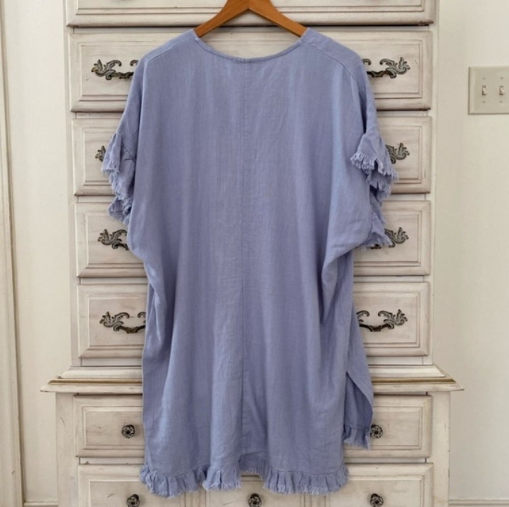 Umgee Light Blue Ruffle Sleeve Tunic Top Frayed Hem Linen Blend Size Small - Picture 2 of 4